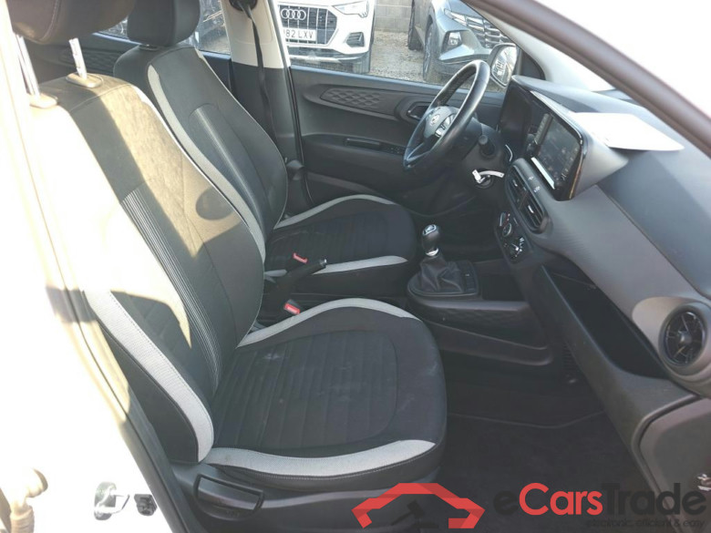 HYUNDAI i10 / 2020 / 5P / berlina con portón 1.0 Klass #6