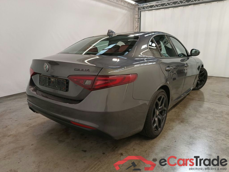 ALFA ROMEO GIULIA DIESEL - 2020 2.2 MJD 160 Sprint Atx 4d #2