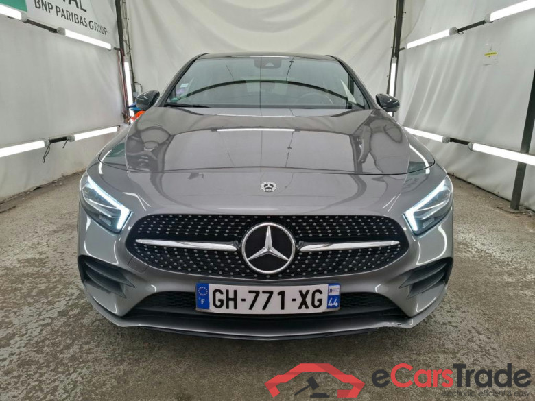 MERCEDES-BENZ Classe A Compact / 2018 / 5P / Berline A 180 AMG Line 7G-DCT