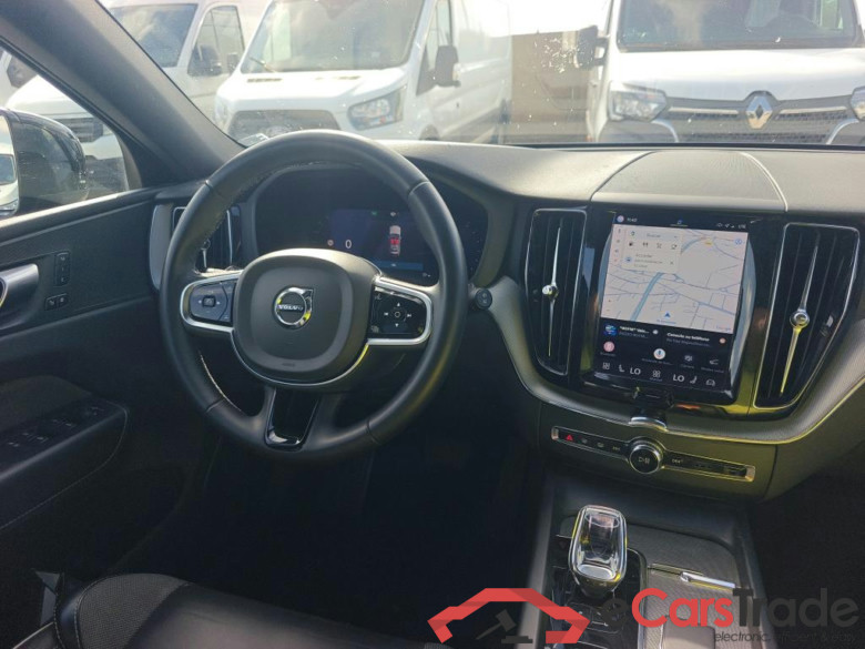 VOLVO XC60 / 2017 / 5P / todoterreno 2.0 B4 D Plus Dark Auto #3