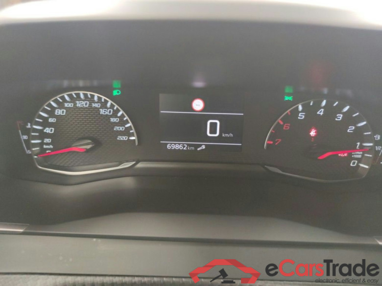 Peugeot 2008 1.2 Puretech 74KW S&S Active Pack 5d #6