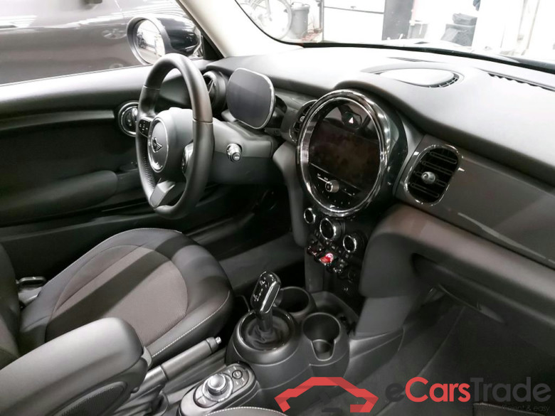 MINI - MIN One 1.5iA 102PK Starter Edition With Connected Navigation & Rear Park Sensors * PETROL * #3