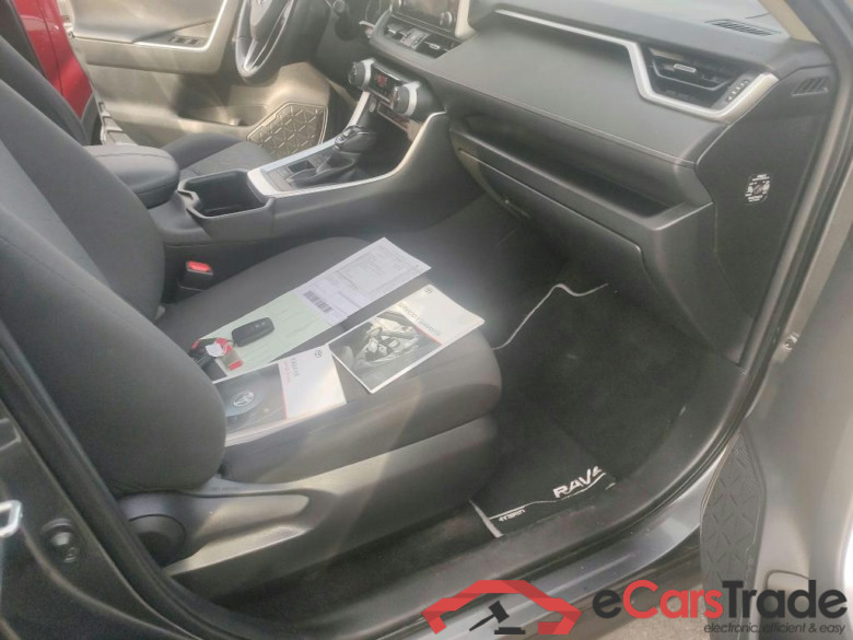TOYOTA Rav4 / 2018 / 5P / todoterreno 2.5l 220H Advance #6