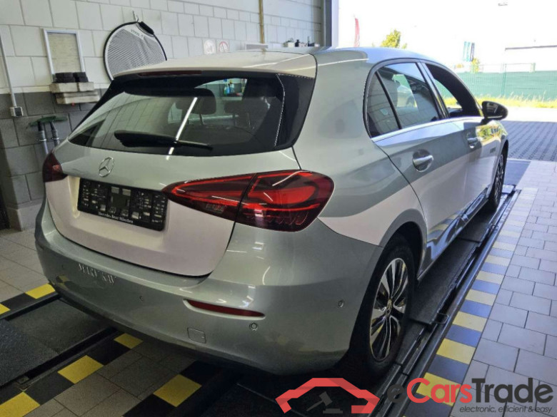 Mercedes-Benz A (BM 177)(03.2018->) DE - LimS5 A 180 d EU6e, (Facelift) 2024 - 2026 #3