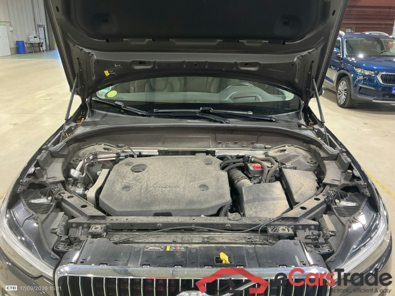 VOLVO XC60 2.0 B4 D MHEV INSCRIPTION AUTO #6