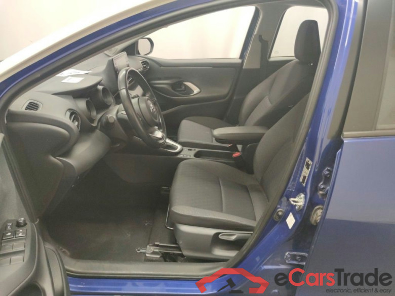Toyota Yaris 1.5 VVT-i Hybrid Iconic e-CVT 5d #3