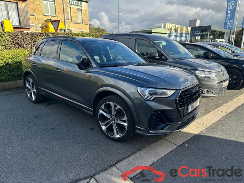 AUDI Q3 PHEV 45 TFSIe S line S tronic (180 kW)