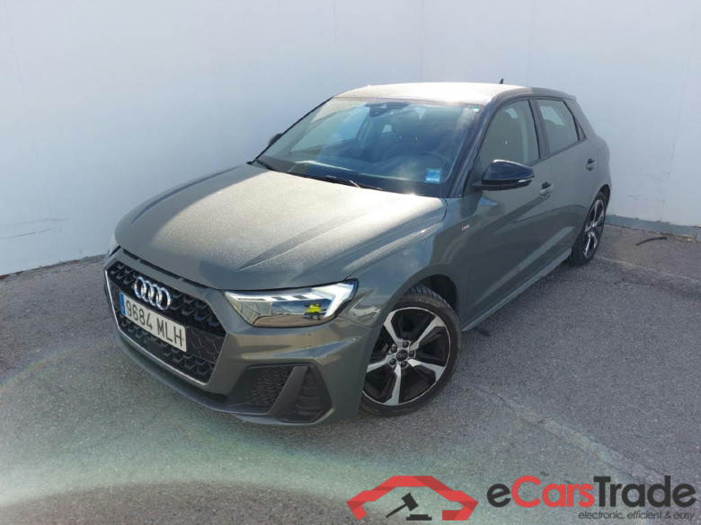 A1 Sportback 30 TFSI Adrenalin 1.0 TFSI 110CV AT7 E6d #1