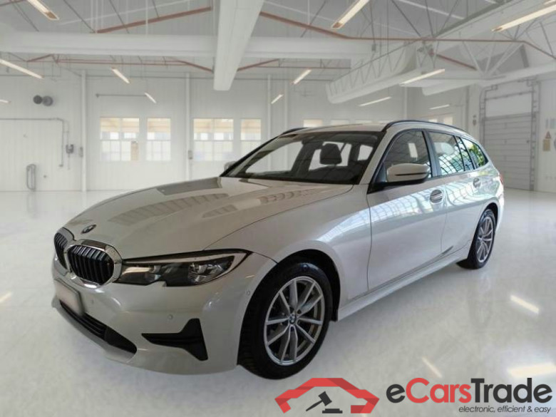 BMW SERIE 3 / 2018 / 5P / STATION WAGON 318D TOURING #1