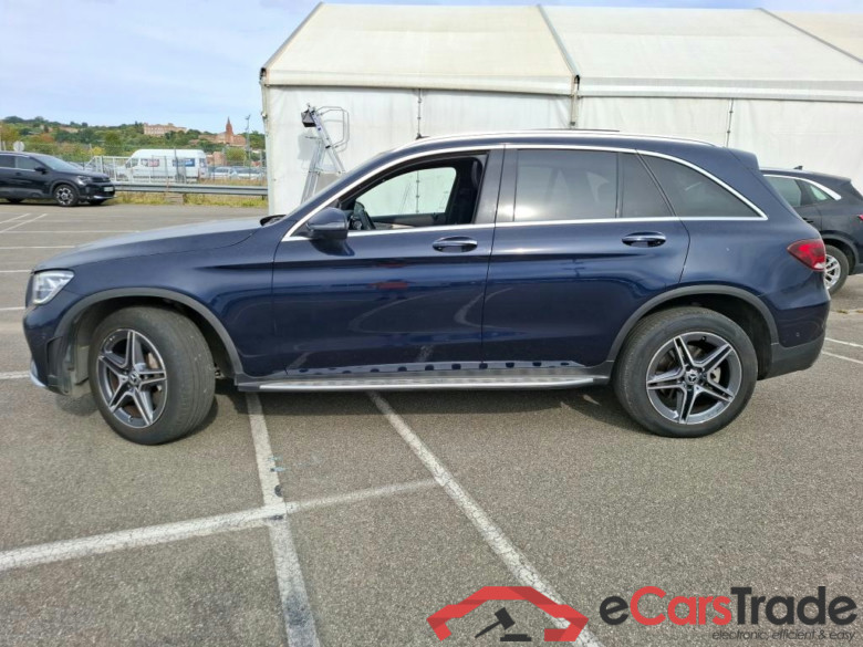 MERCEDES-BENZ GLC / 2019 / 5P / SUV 2.0 GLC 300 E AMG LINE 4MATIC #4