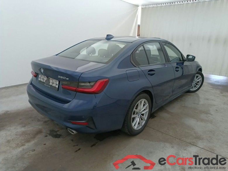 BMW 3 Reeks Berline 320e (150 kW) 4d #2