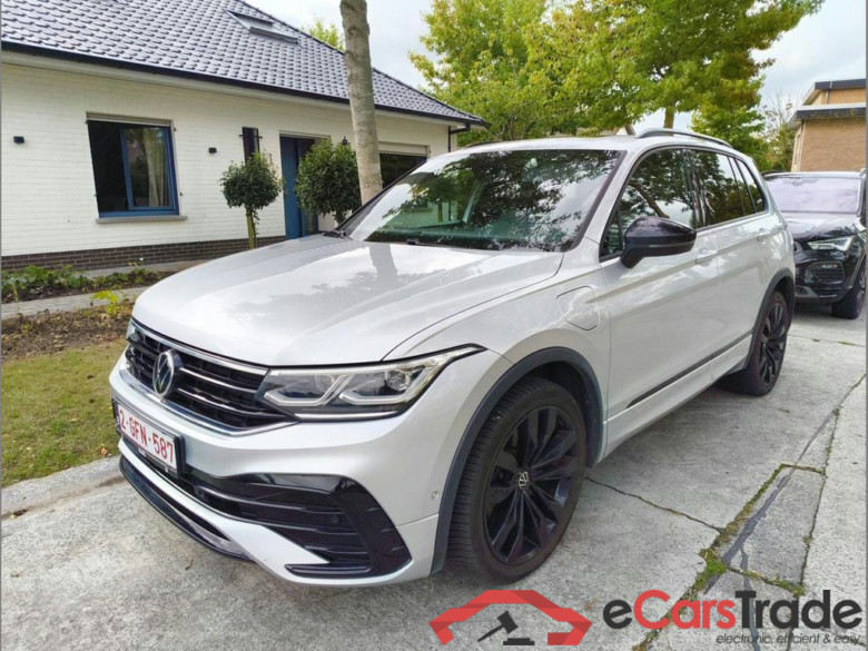 VOLKSWAGEN Tiguan eHybrid (PHEV) 1.4 R-Line OPF DSG (180 kW) #1