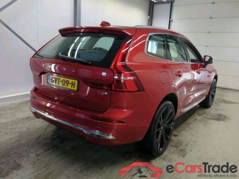 VOLVO XC60 2.0 T6 AWD Es Bright #2