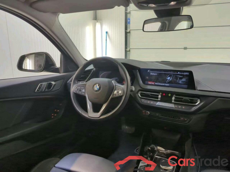BMW 1-serie 118i Intro Ed. #3
