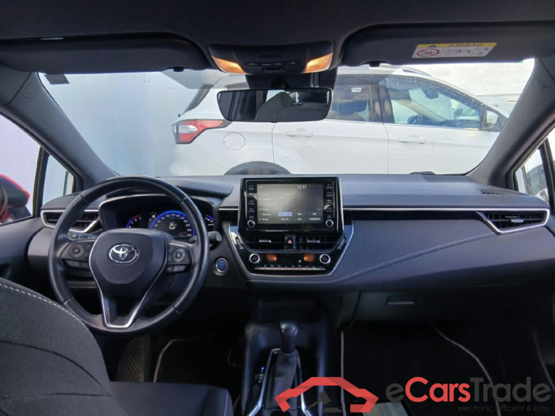 TOYOTA Corolla / 2019 / 5P / berlina con portón 1.8 125H ACTIVE TECH E-CVT #3