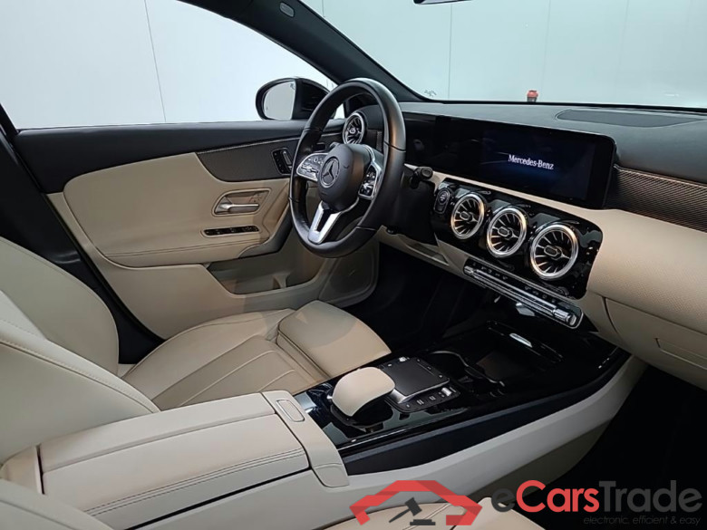 MERCEDES-BENZ A-klasse A 250 e 8G-DCT Bus Sol Luxury Limited 5D 160kW #6