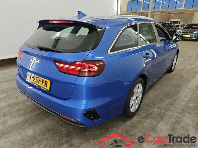 Kia Ceed Sportswagon 1.5 T-GDi DCT DynamicLine 5d #2