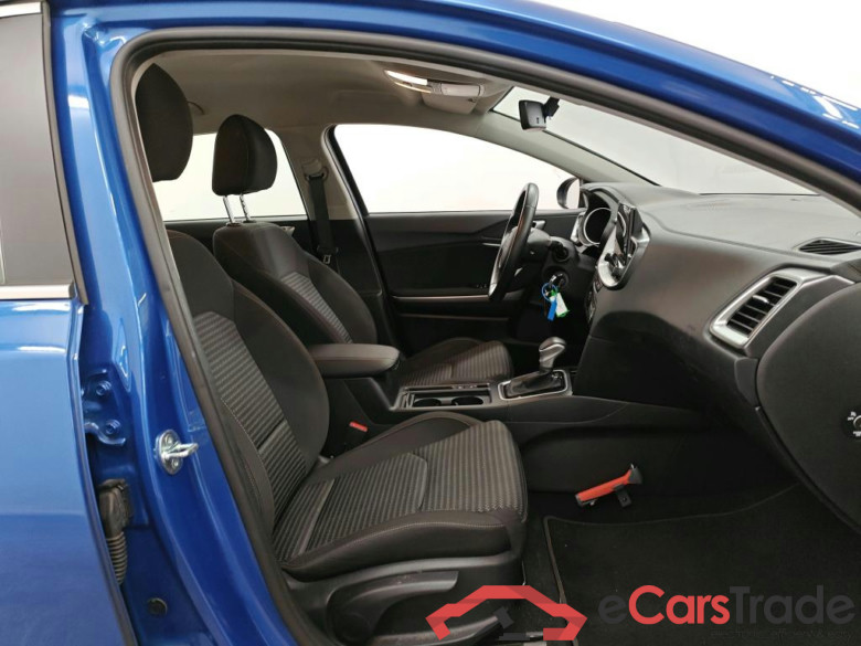 Kia Ceed Sportswagon 1.5 T-GDi DCT DynamicLine 5d #3