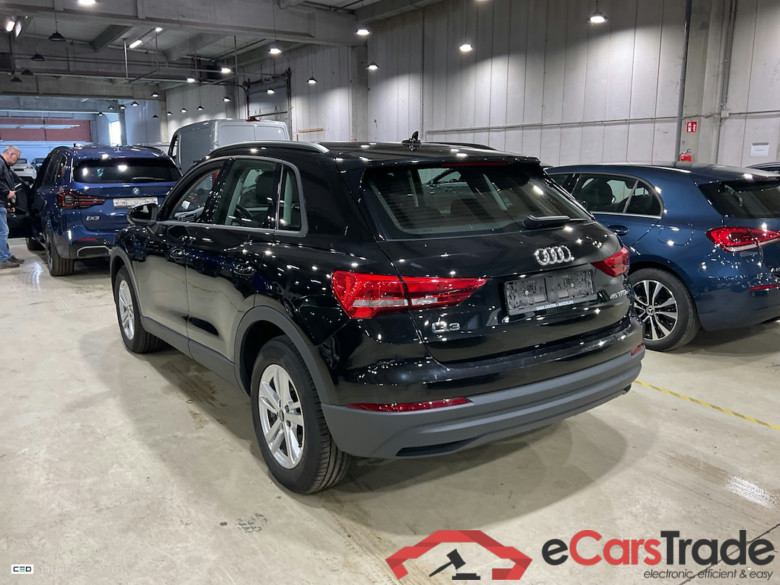 AUDI Q3 1.4 45 TFSI E S TRONIC #3