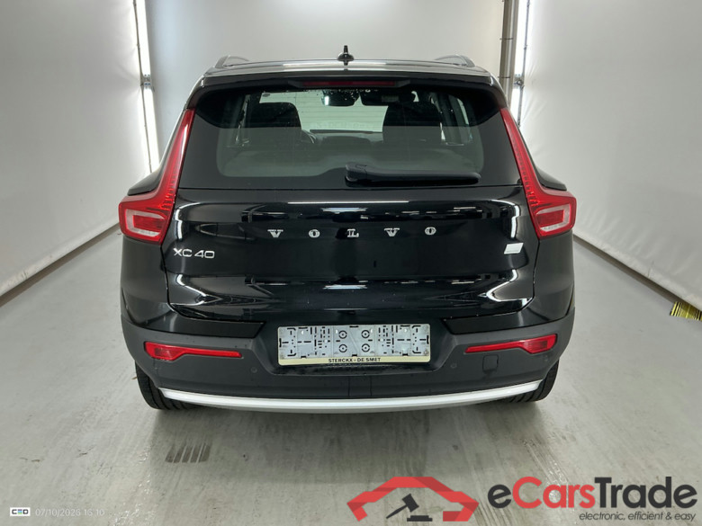 VOLVO XC40 1.5 T4 PHEV CORE DCT #4
