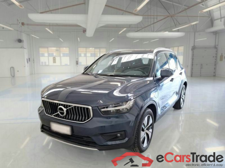 VOLVO XC40 / 2017 / 5P / FUORISTRADA T4 PLUG-IN HYBRID AUTO RECH INSC EXPR N1 #1