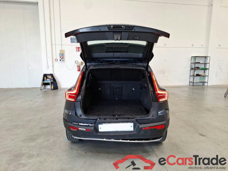 VOLVO XC40 / 2017 / 5P / FUORISTRADA T4 PLUG-IN HYBRID AUTO RECH INSC EXPR N1 #5