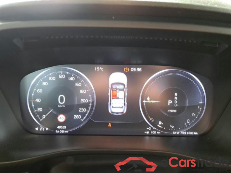 VOLVO XC40 / 2021 / 5P / SUV T4 RECHARGE PLUG-IN AUTO ESSENTIAL #4