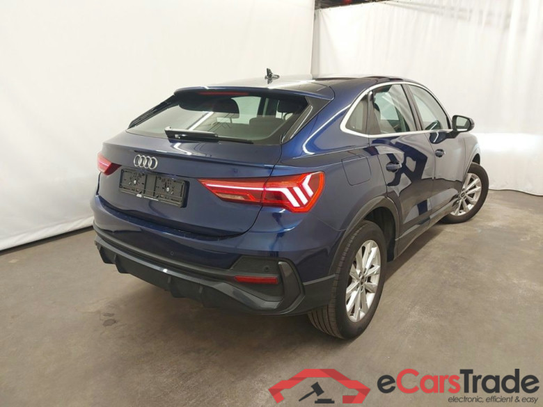 Audi Q3 Sportback 45 TFSI e S tronic 5d #2