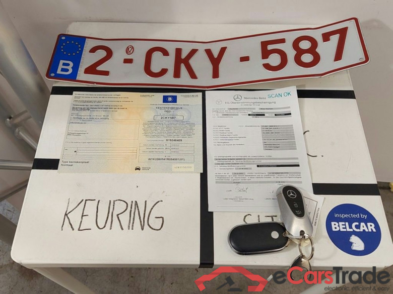 Mercedes-Benz C-Klasse Berline C 300 e AMG Line 4d #4
