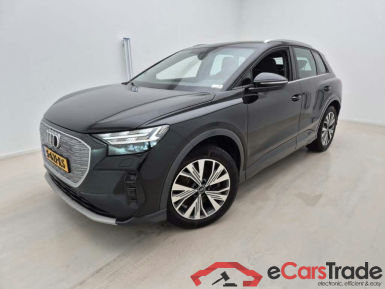 AUDI Q4 e-tron 40 L ed. Adv. 77 kWh #1