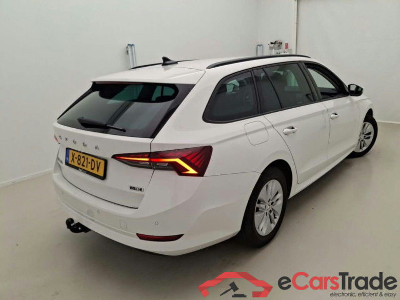 SKODA Octavia Combi 1.0 TSI Bns Edition #2
