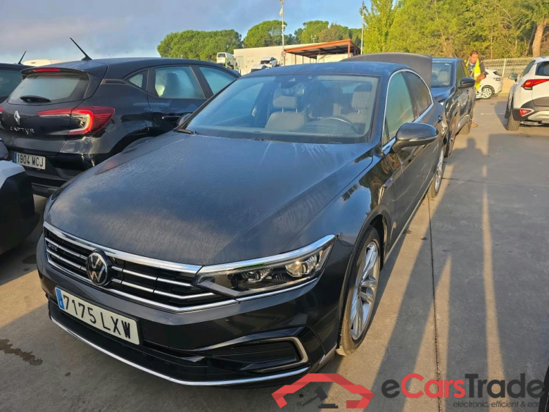 VOLKSWAGEN Passat / 2019 / 4P / sedán GTE 1.4 TSI e-Power 115kW + 85kW DSG