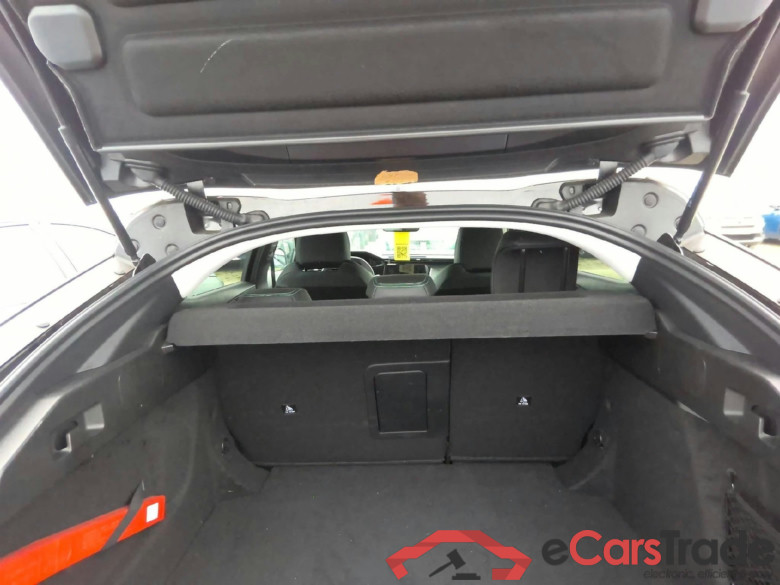 Peugeot 408 Allure Hybrid 145 e-DCS6 #4