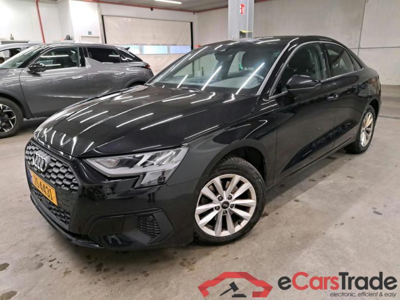 AUDI - AUD A3 BERLINE 35 TDi 150PK S-Tronic Attraction Business Edition & Pack Business With Heated Seats & Rear Camera
