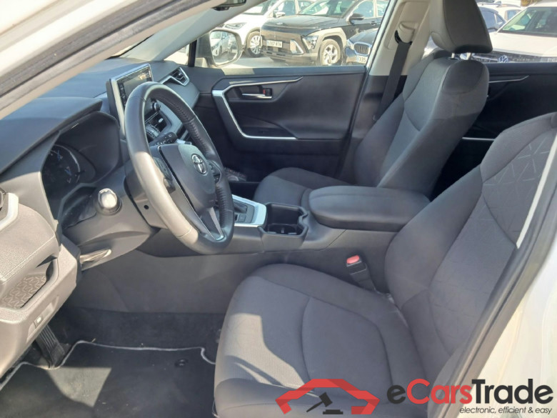 TOYOTA Rav4 / 2018 / 5P / todoterreno 2.5l 220H Advance #6