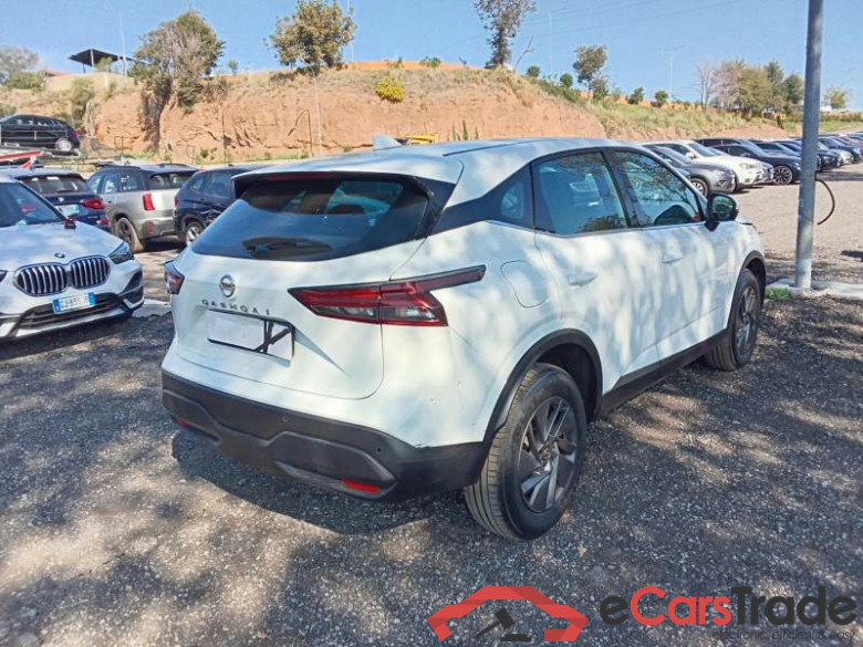 NISSAN QASHQAI / 2021 / 5P / CROSSOVER 1.3 MHEV 140 BUSINESS #2