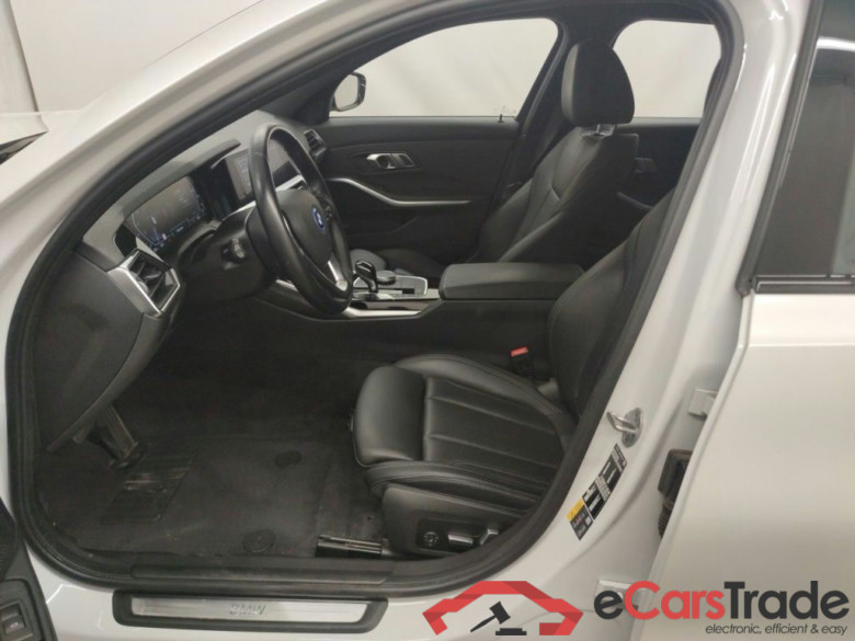 BMW 3 Reeks Touring 320e (150 kW) 5d #3