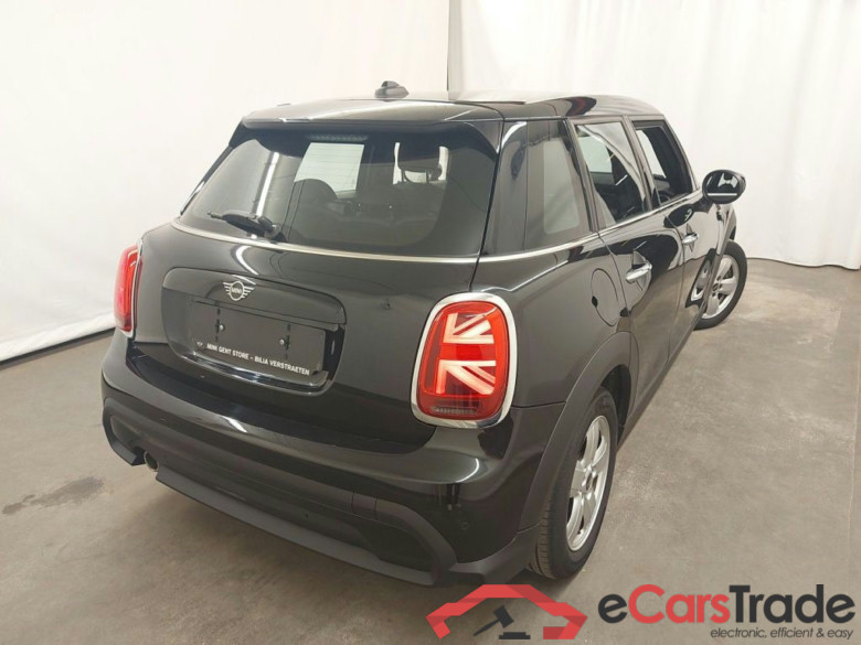 Mini 5 door Cooper (100 kW) 5d #2
