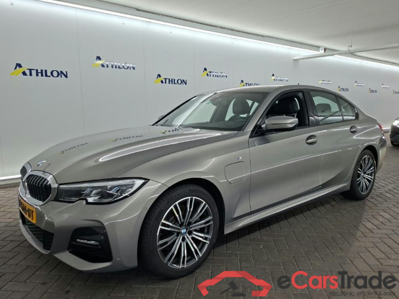 BMW 3 Serie Sedan 320e Business Edition Plus 4D 150kW #1