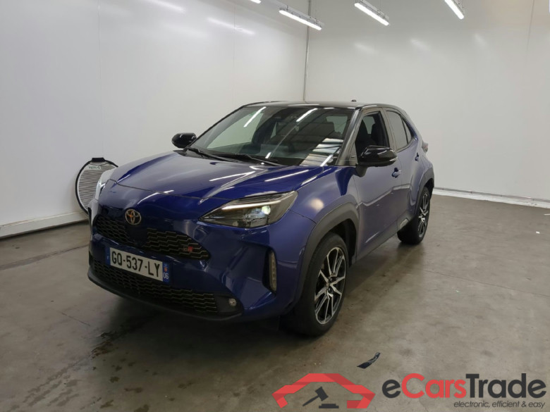 TOYOTA Yaris Cross Hybride / 2021 / 5P / SUV 1.5 HYBRID 116H GR SPORT AUTO